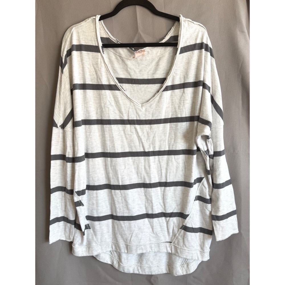 We The Free Top Upstate Gray Striped Oversized V-Neck Long Sleeve Large